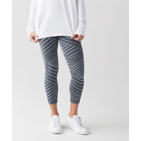 lululemon athletica Pants - Lululemon High Times Pant Legging Size 6 Luon Metallic Lumatrix Deep Coal Silver